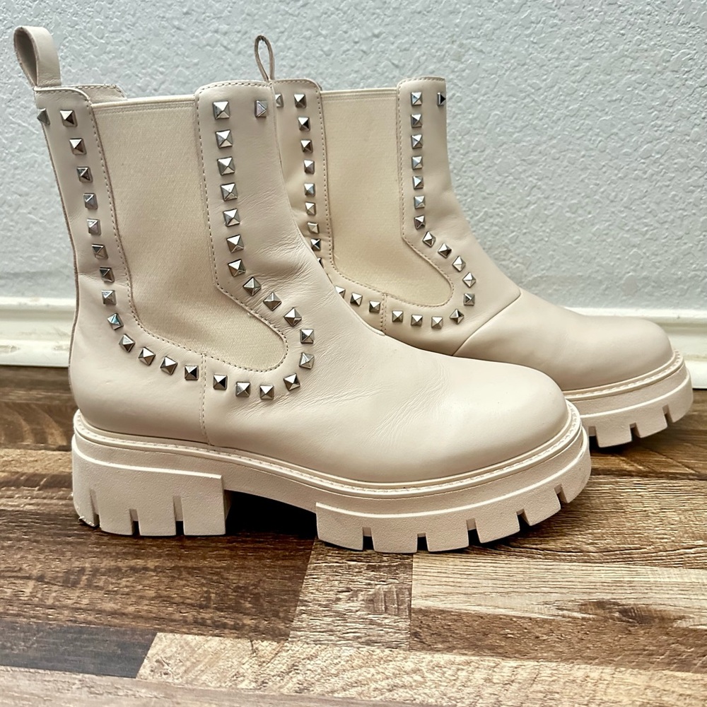 Ash Cream Chunky Ankle Boots with Platform Sole